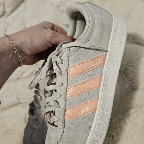 Adidas Women's Gray and Peach Sneakers - Picture 5 of 10
